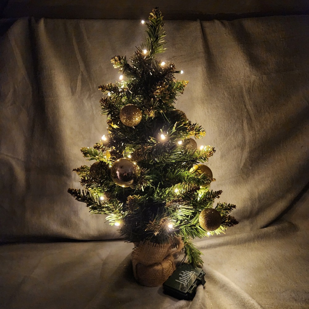 18"‎ Tabletop Christmas Tree in Burlap Sack with Bulbs and 8 Lighting Choices